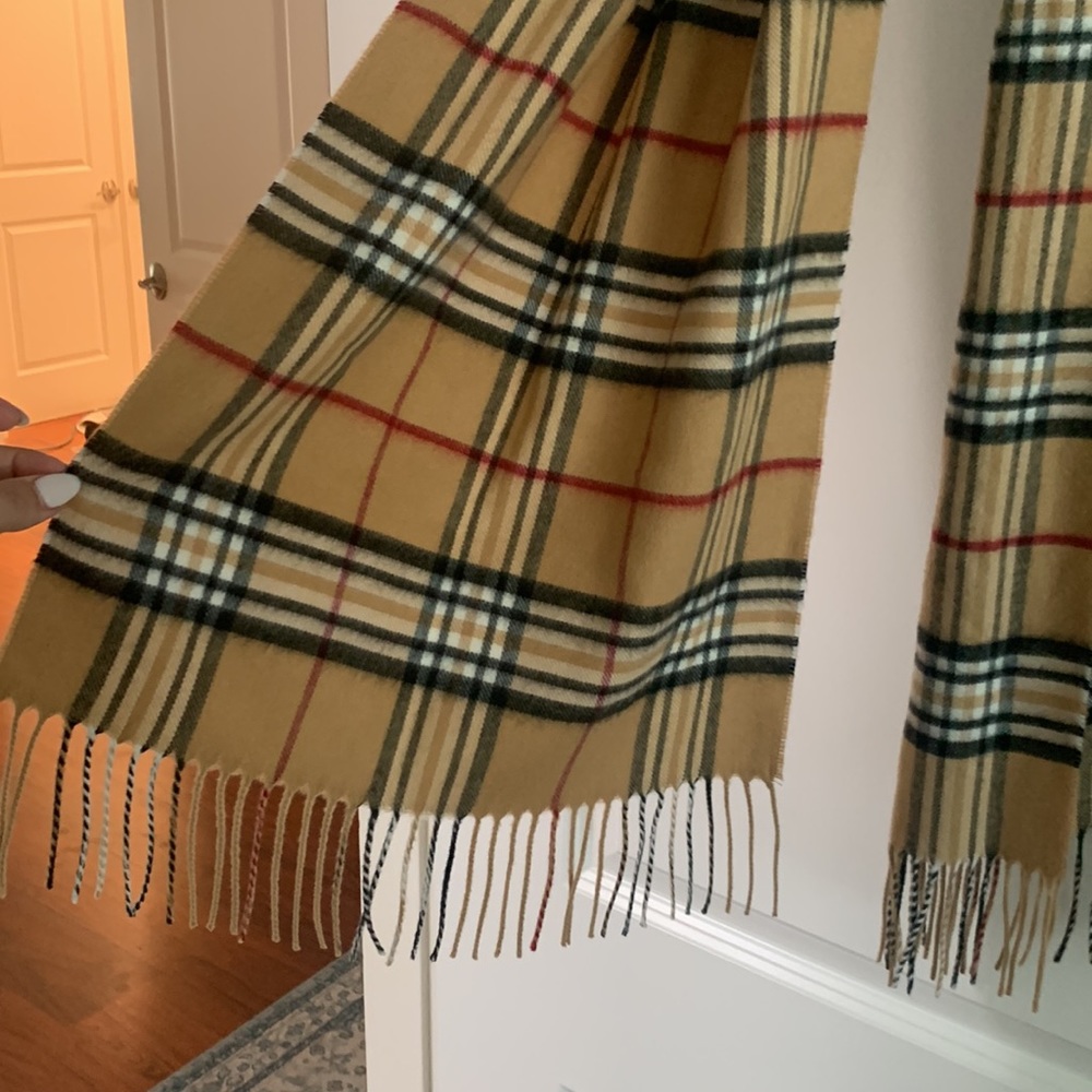 Scarf - Picture 2 of 2